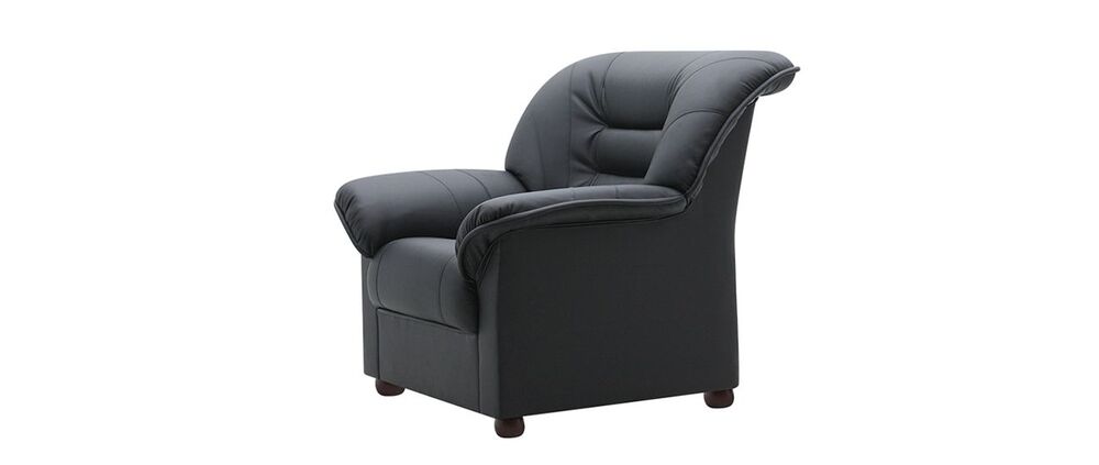 Кресло с подлокотниками