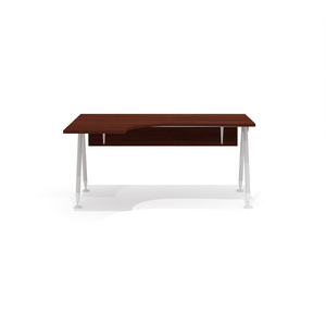 Эргономичный стол на металлокаркасе левый