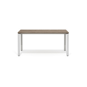 Стол прямой на металлокаркасе