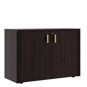 Креденция с декоративными элементами