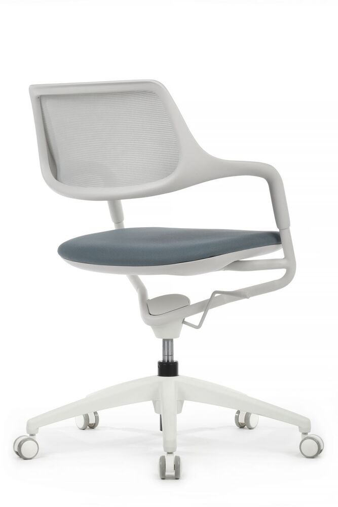 Кресло для персонала Scroll