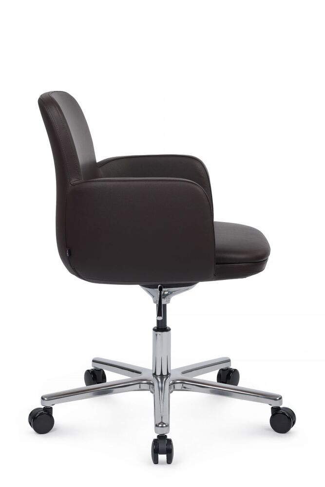 Кресло для персонала Charm