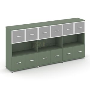 Шкаф три широкие секции, 3 ниши