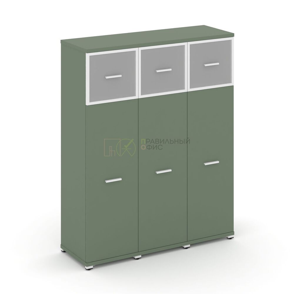 Шкаф три узкие секции, 4 ниши