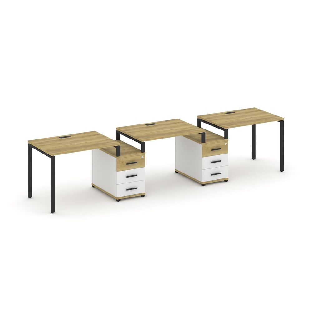 Рабочая станция на 3 места с двумя опорными тумбами