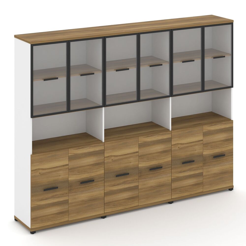 Шкаф три широкие секции, 5 ниш