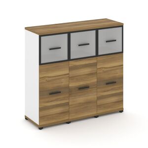 Шкаф три узкие секции, 3 ниши