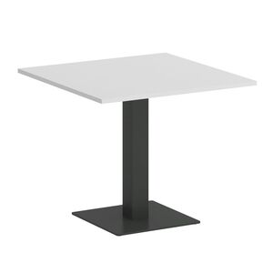 Стол квадратный