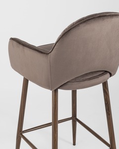 Стул полубарный