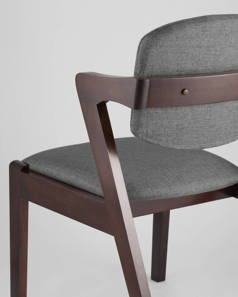 Стул обеденный